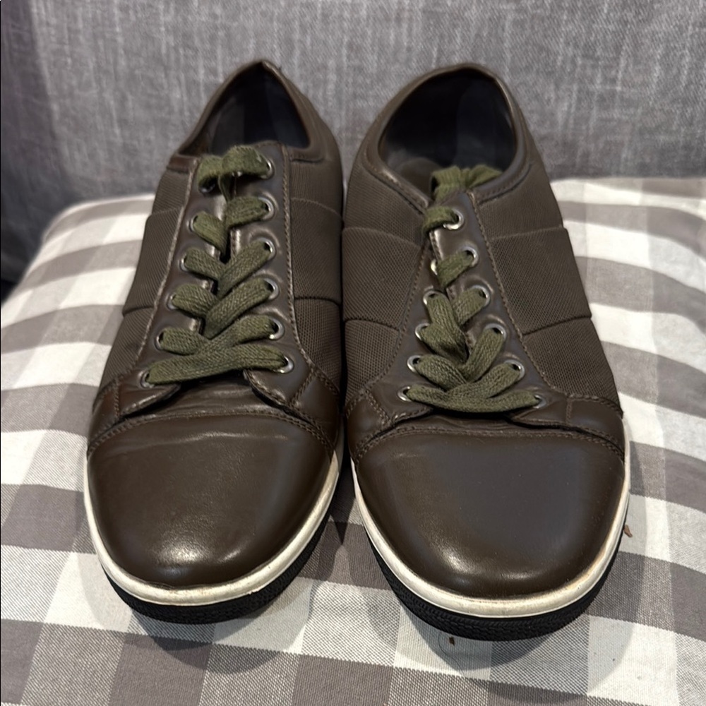 Zara Men's Dark Brown Sneakers with Olive Accents